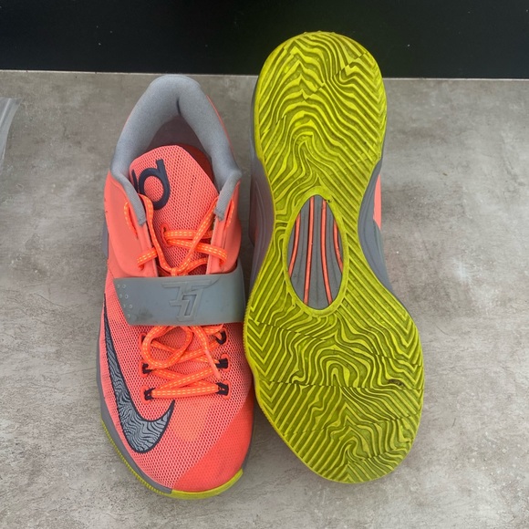 Nike KD 7 ‘35,000 degrees’ shoes - Picture 5 of 6